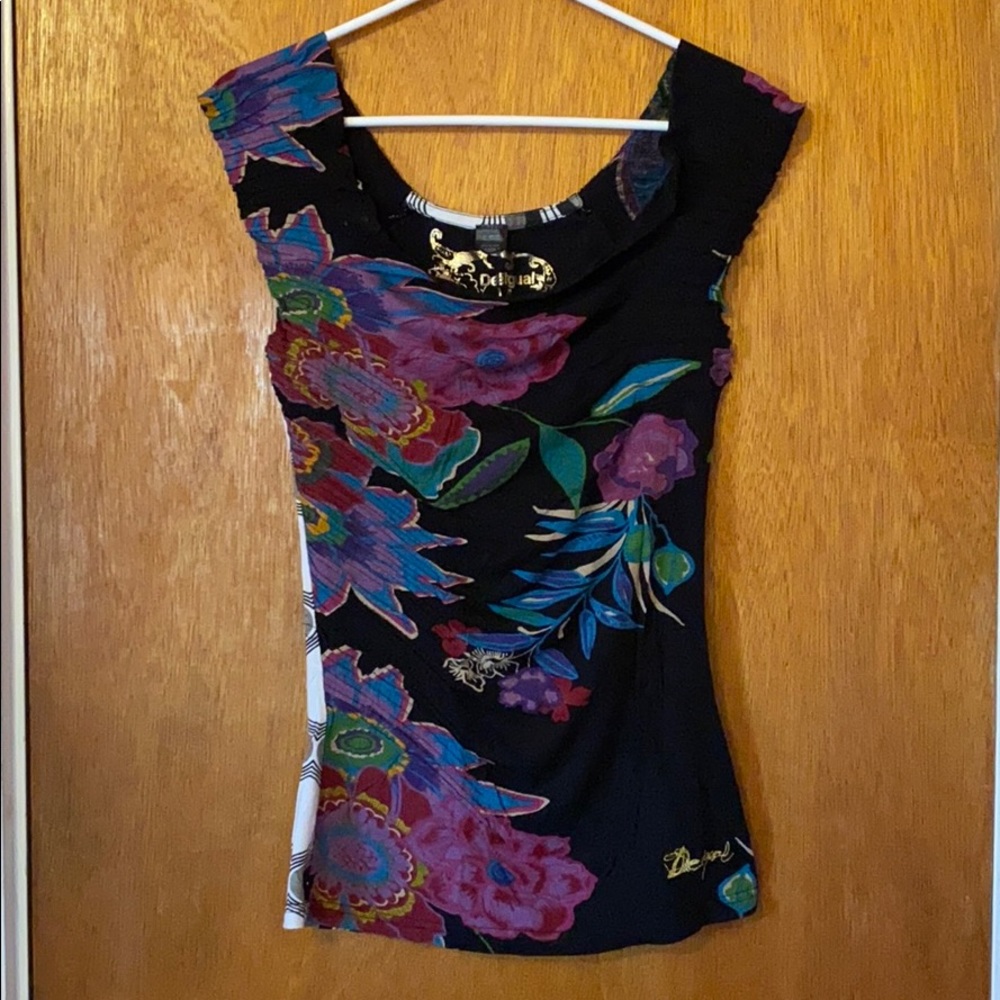 Desigual sleeveless shirt